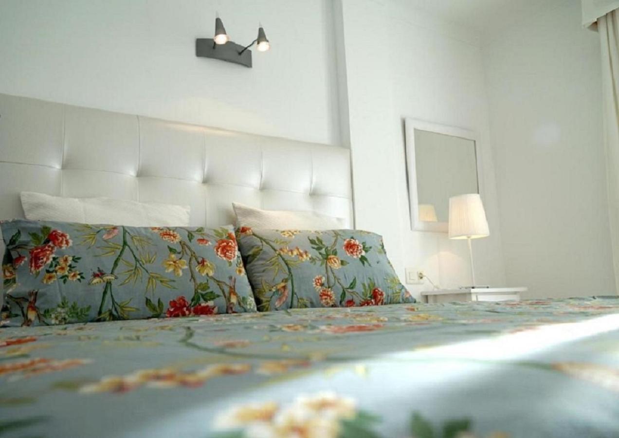 קולוניה סנט ג'ורדי Moderne Ferienwohnung Primavera מראה חיצוני תמונה